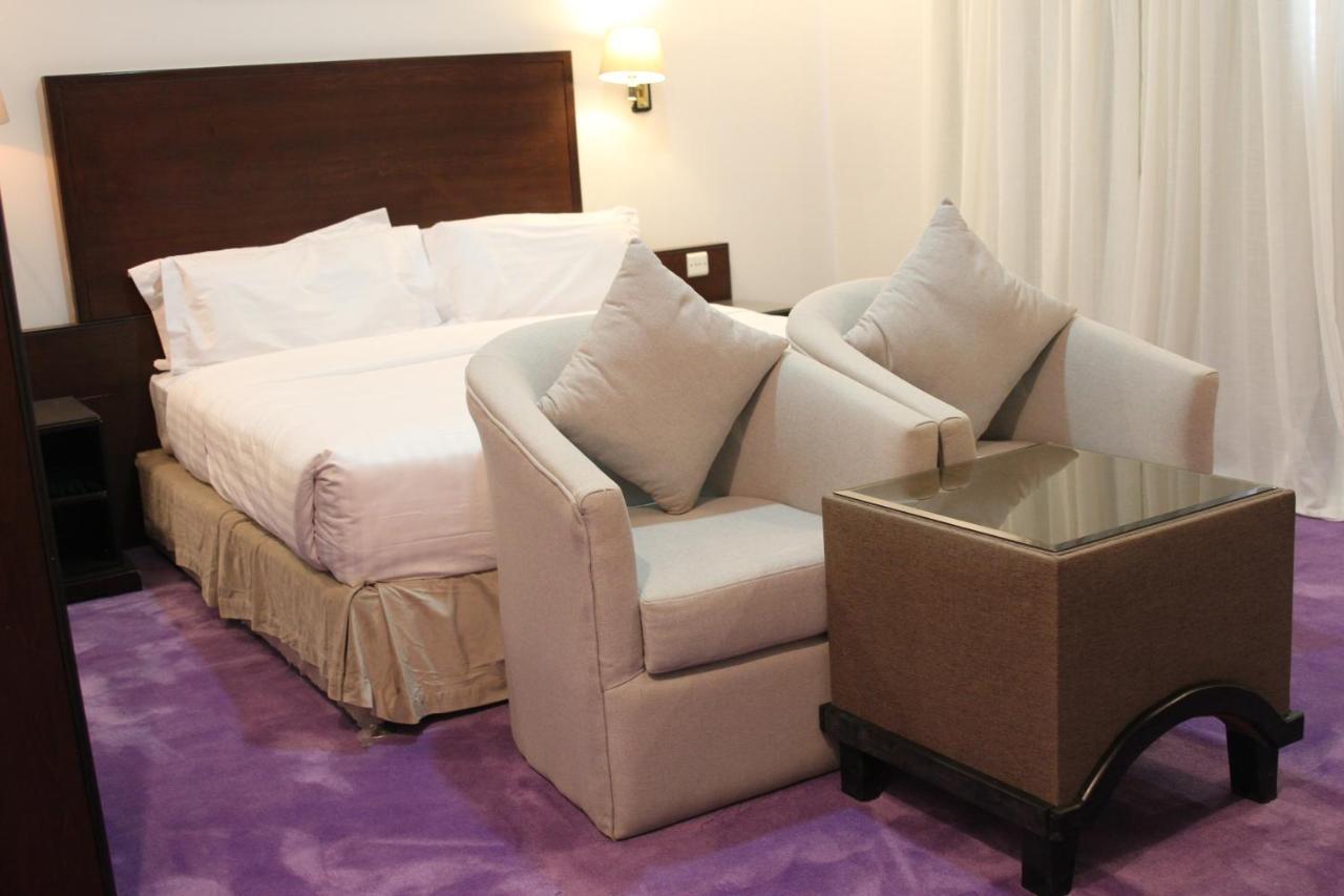 Carawan Al Khaleej Hotel Olaya Riad Exterior foto