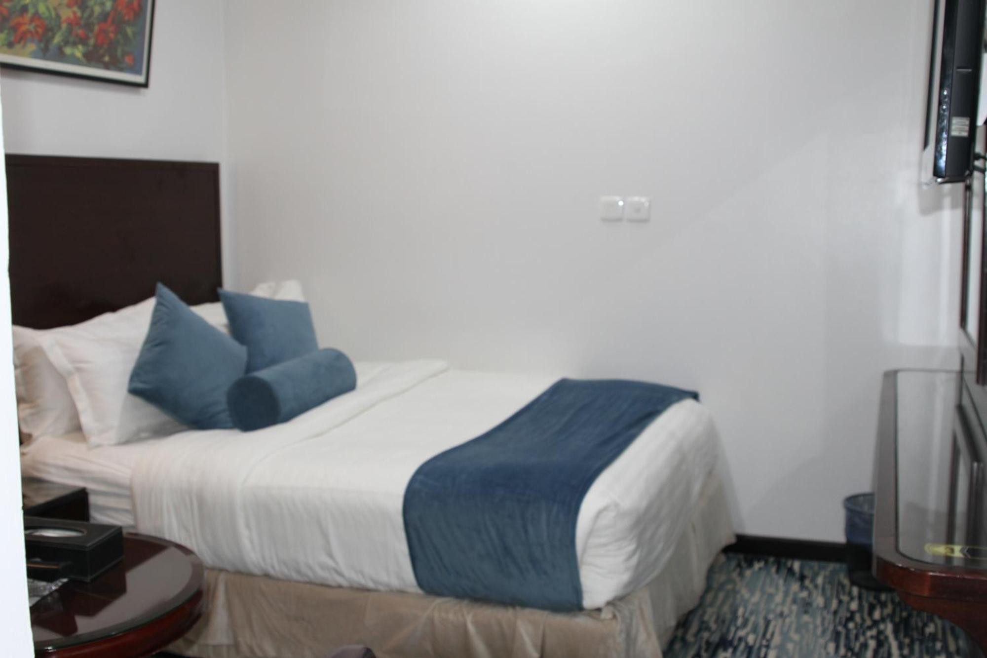 Carawan Al Khaleej Hotel Olaya Riad Exterior foto