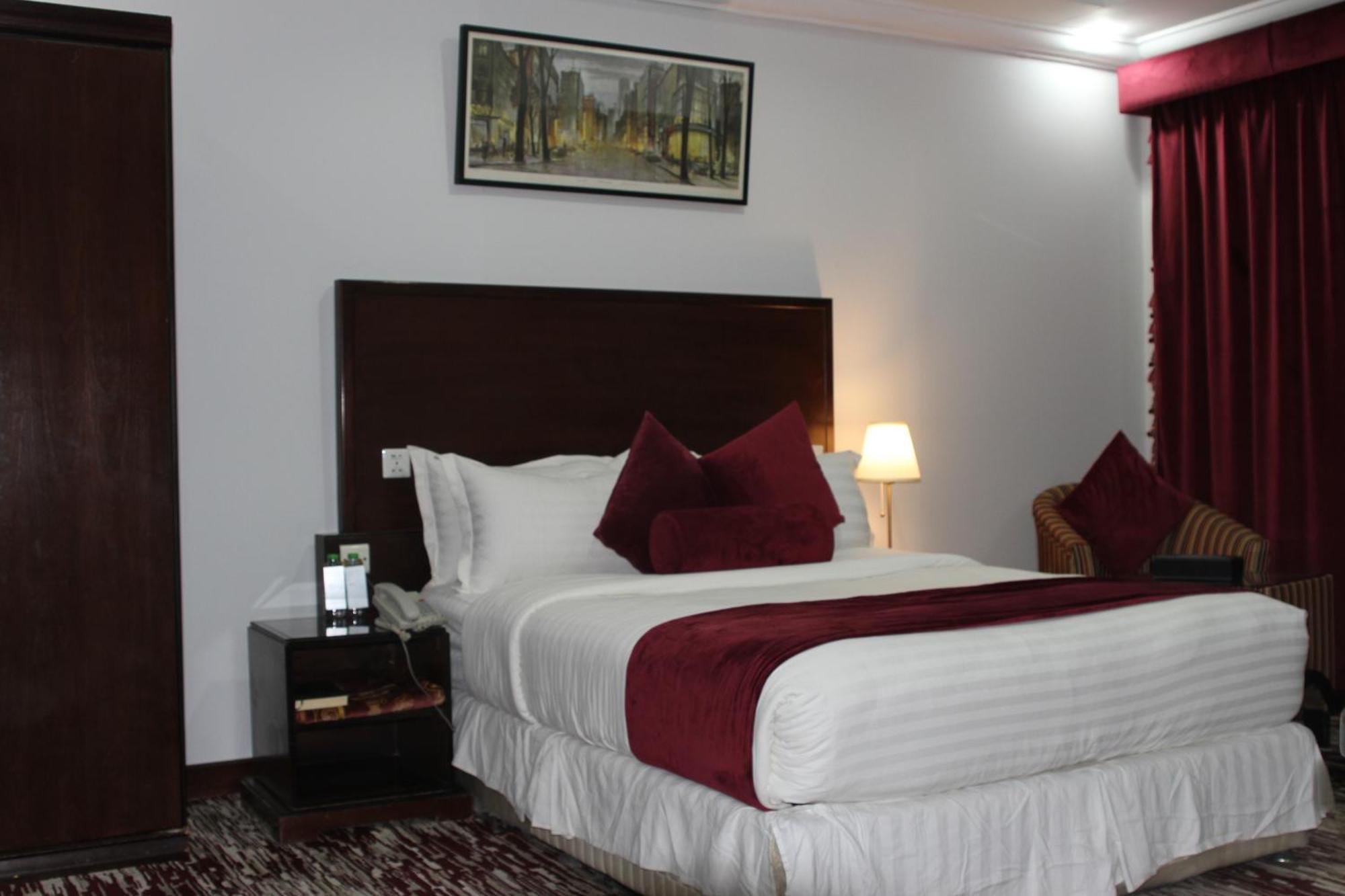 Carawan Al Khaleej Hotel Olaya Riad Exterior foto